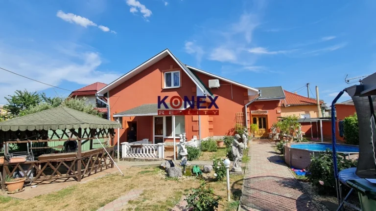 Krásny rodinný dom vo Veľkých Kapušanoch.