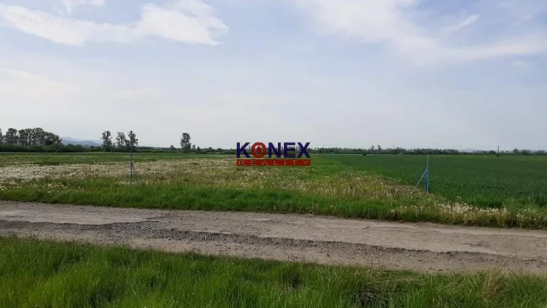 Na predaj pozemok – orná pôda, Parchovany