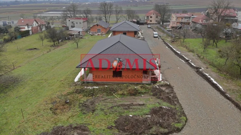 Bungalov, asfalt, vodovod, 6ar, Ploské, iba 15 km z Košíc, K
