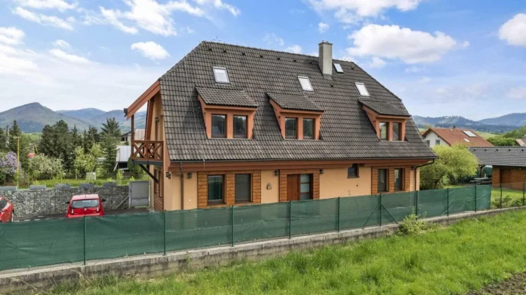 Predaj investičný rod. dom s pozemkom 660m2 Rajecké Teplice
