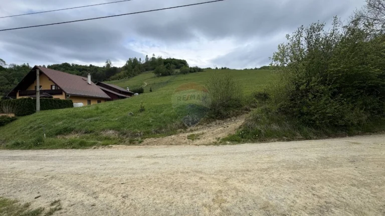 Na predaj pozemok Dlhá nad Oravou (3325 m2)
