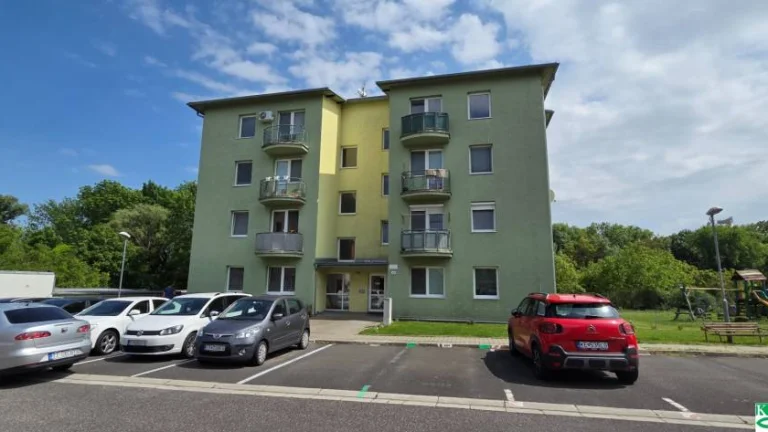 Na predaj iba 17 ročný, 3 izbový byt v obci Vlčkovce