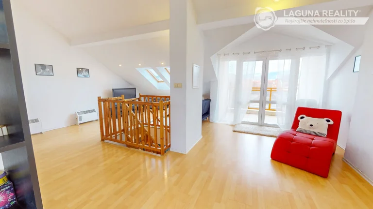 REZERVOVANÝ Veľký mezonet 4+1 (199 m2) s loggiou centrum Sp.