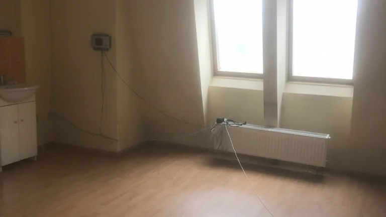 Ponúkam priestor na prenájom v centre mesta TN.