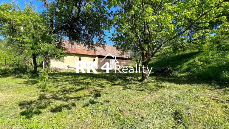 RK4 - REZERVOVANÉ - Rodinný dom s veľkým pozemkom