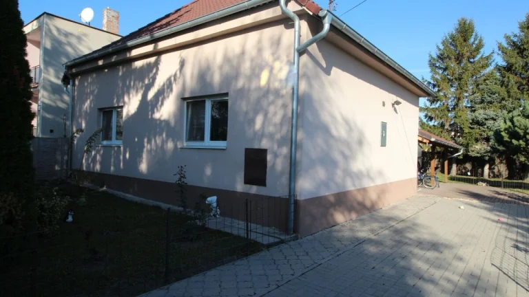 Čiastočne rekonštruovaný rodinný dom na predaj