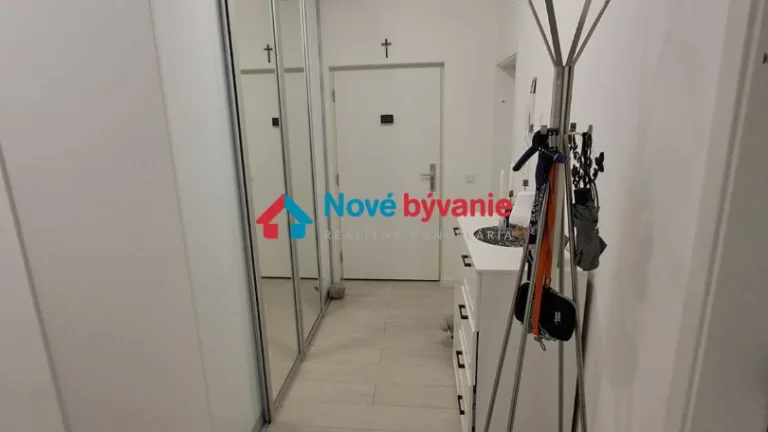 Predaj - 3 izbový byt - terasa - Bratislava - Nové Mesto /N