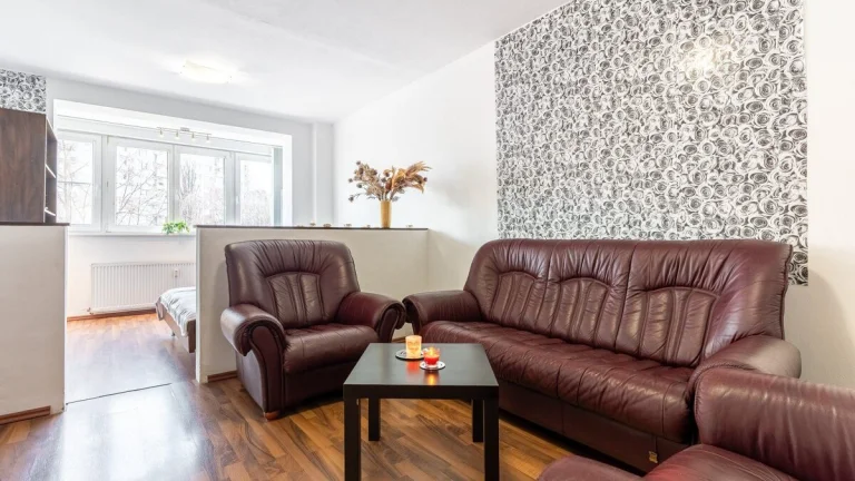 Priestranný investičný 1 izbový byt - Jantárova - 46 m2