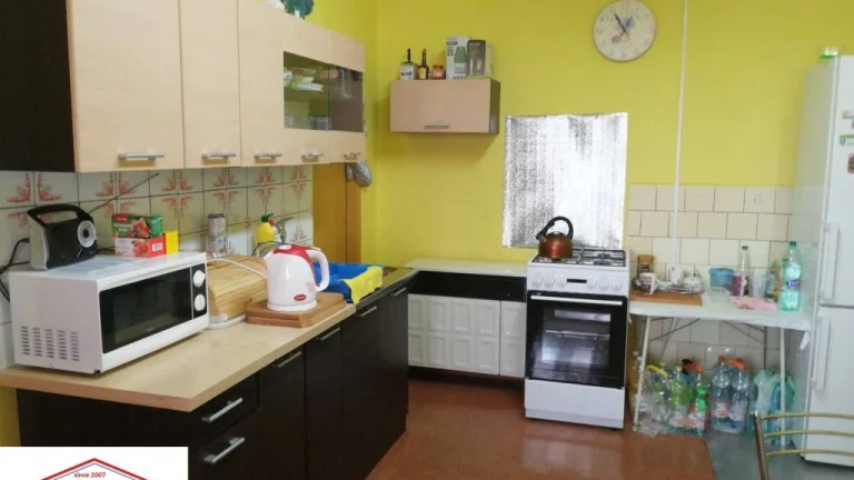 Ponúkame na predaj rodinný dom v Šuranoch