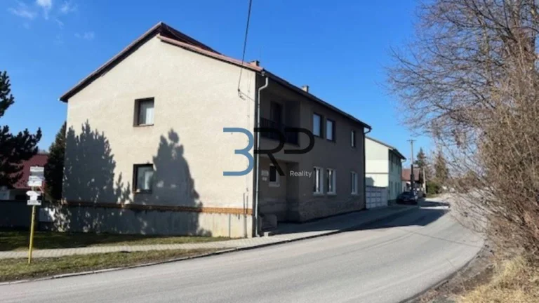 Na predaj bytový dom v Brezovej pod Bradlom