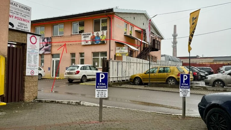 Komerčný priestor na ulici Miestneho priemyslu