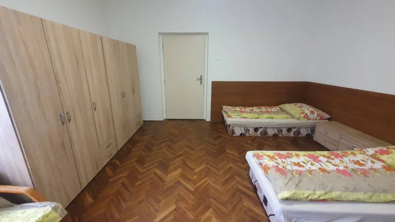 Ponúkame na prenájom rodinný dom neďaleko centra mesta Vrábl