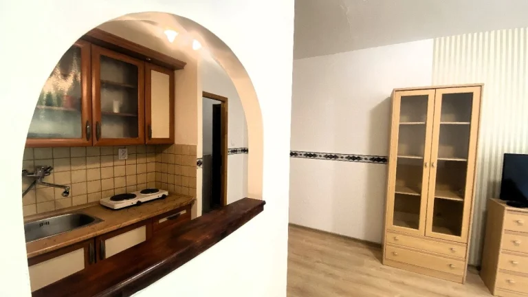Garsónka s balkónom PRENÁJOM