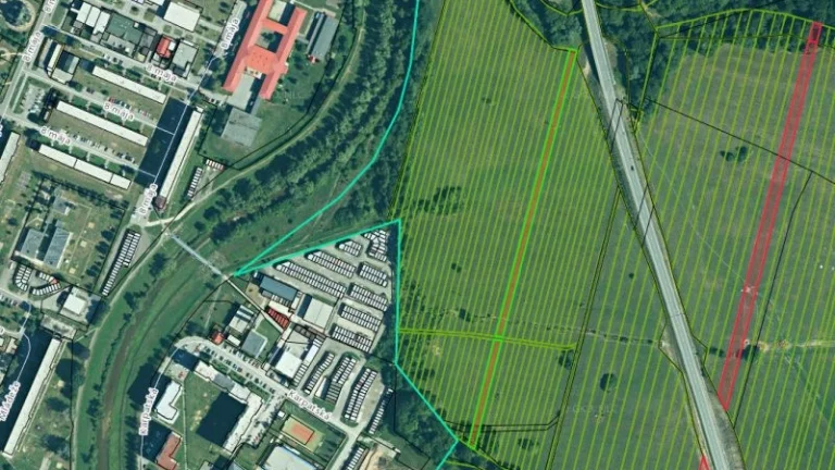 POZEMKY V KATASTRI SVIDNÍK 37977 M2 - SVIDNÍK