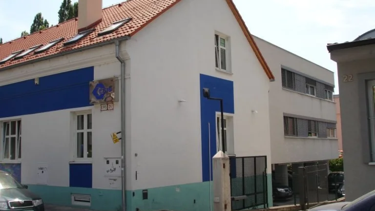 PRENÁJOM 3 SAMOSTATNÉ KANCELÁRIE PRI MILETIČKE