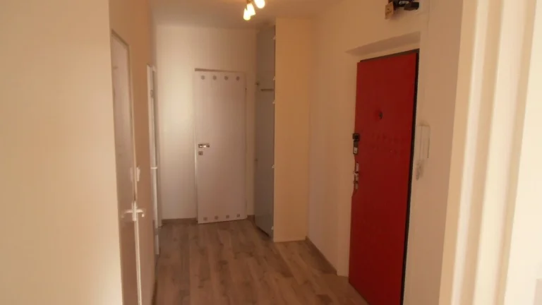 Prenájom 3 izbový byt