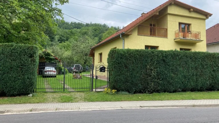(REZERVOVANÉ)Predám rodinný dom v obci Zlatno okres Poltar