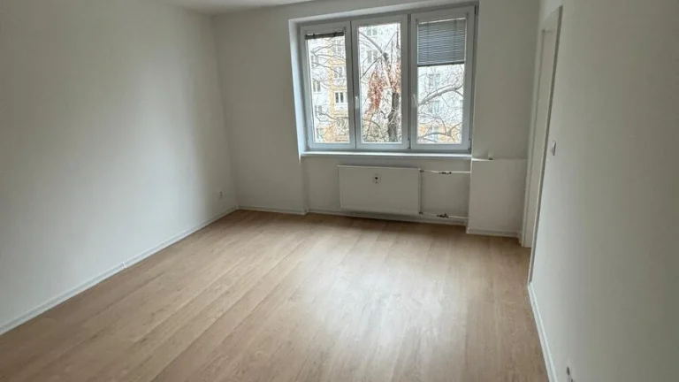 PREDAJ Hospodárska Trnava - 2 izbový byt s balkónom