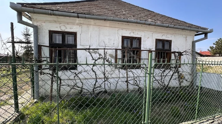 Krásny vidiecky dom vhodný na chalupu v obci Tvrdošovce