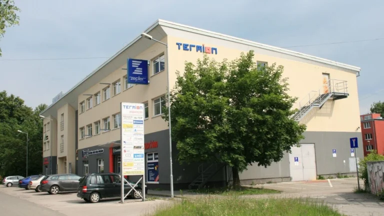 Prenájom kancelárskych priestorov, 20 m2, Trenčín