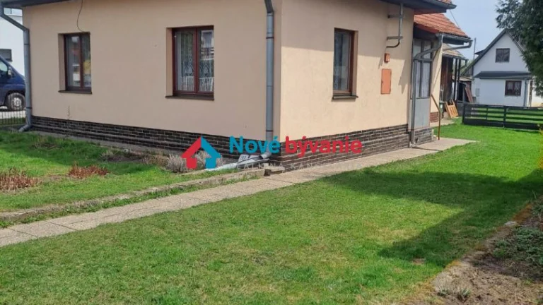 Rodinný dom s veľkým pozemkom v obci Hrabušice, okr. Spišská