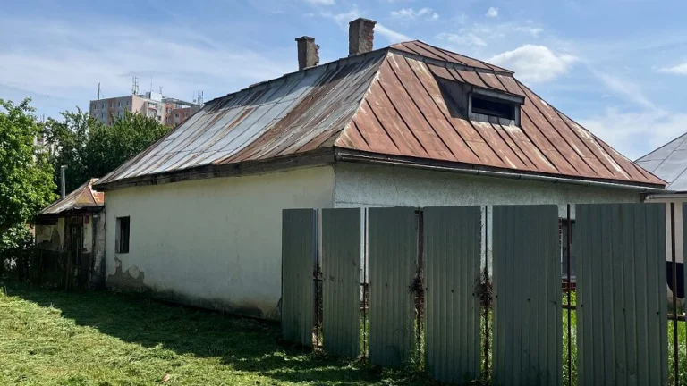 Rodinný dom kocka s pozemkom