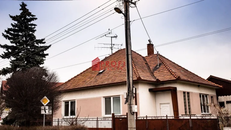 Nehnuteľnosť s dvoma bytovými jednotkami v blízkosti centra