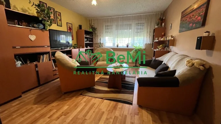 Predaj 4 izbový byt - Kalná nad Hronom (035-114-MIJK)