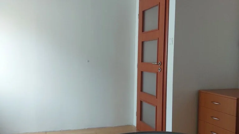 Prenájom samostatnej izby vhodnej pre 1 alebo 2 osoby