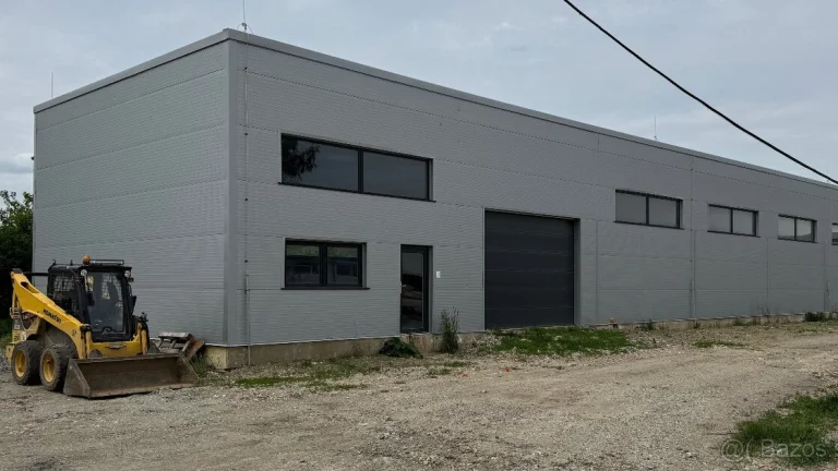 Zateplene skladove priestory 320m2