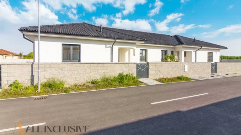 ALL INCLUSIVE | NA PREDAJ 3 IZBOVÝ MODERNÝ DVOJDOM -NOVOSTAV