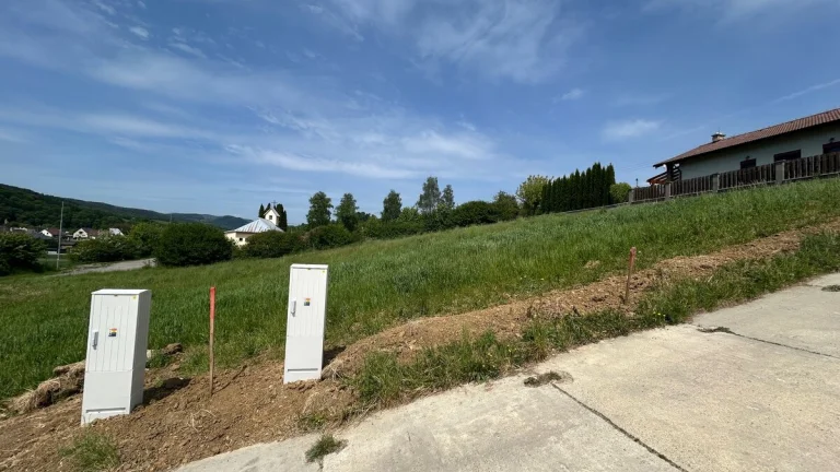 Stavebný pozemok s ELEKTRICKOU prípojkou, Udiča-časť Prosné