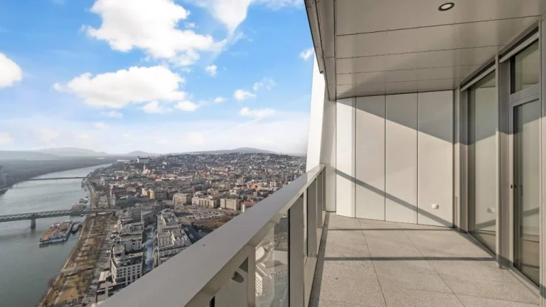 THE HOME︱EUROVEA TOWER - Penthouse 4-izbový s výhľadom na Du