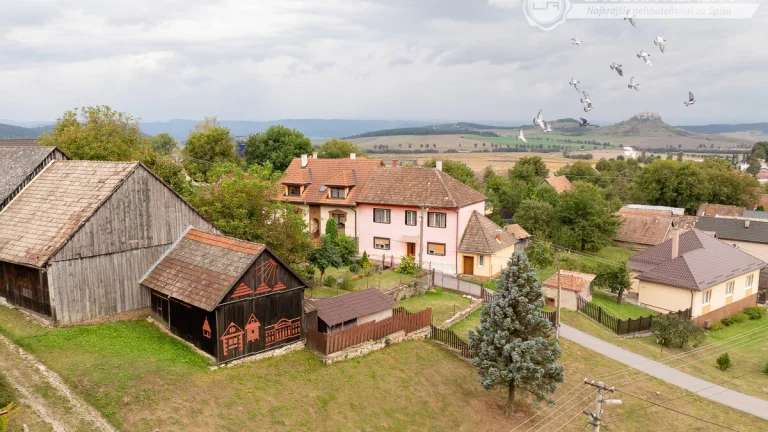 Stavebný pozemok v starej časti obce Bijacovce s príležitosť