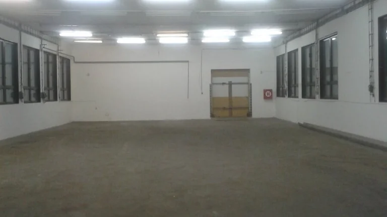 SKLADOVACIE A VYROB:PRIESTORY 1200m2 v Bytči