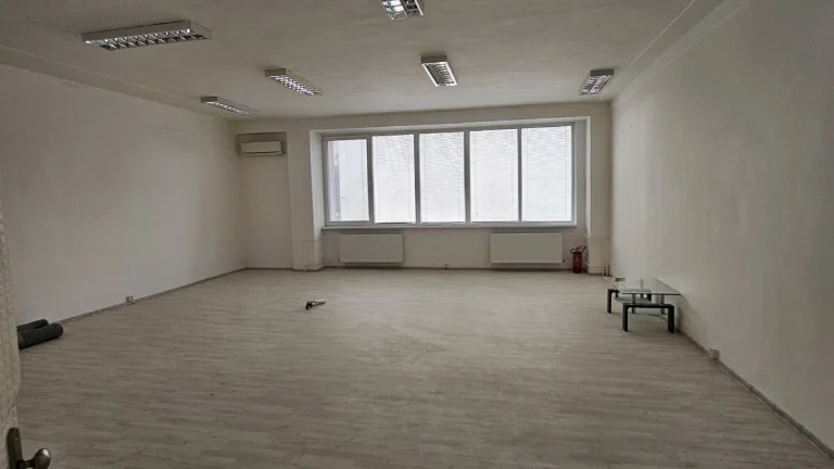 Kancelárske alebo obchodné priestory 70m2