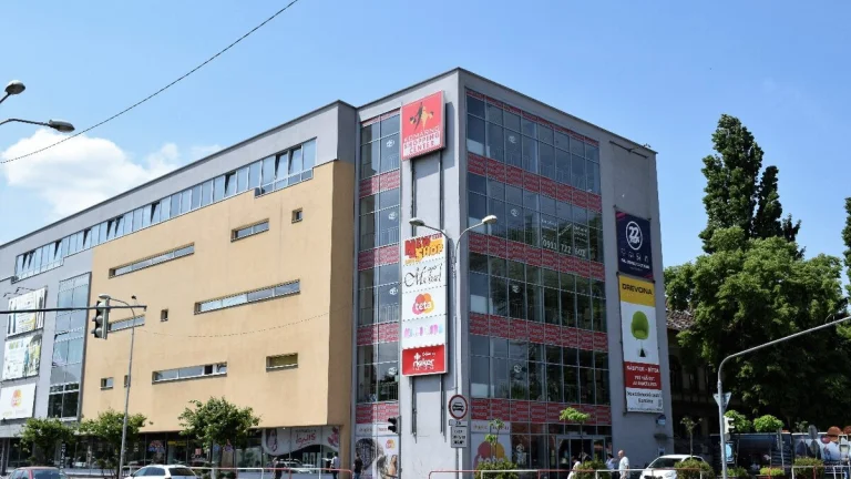 Obchodný priestor v nákupnom stredisku Shop.Center