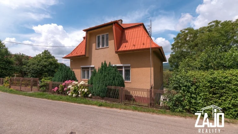 4-izbový rodinný dom v tichom prostredí s výhľadom, Motešice