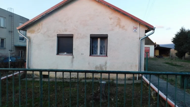 ZNÍŽENÁ CENA o 15.000,.€ Na predaj 4iz. rodinný dom v ZM