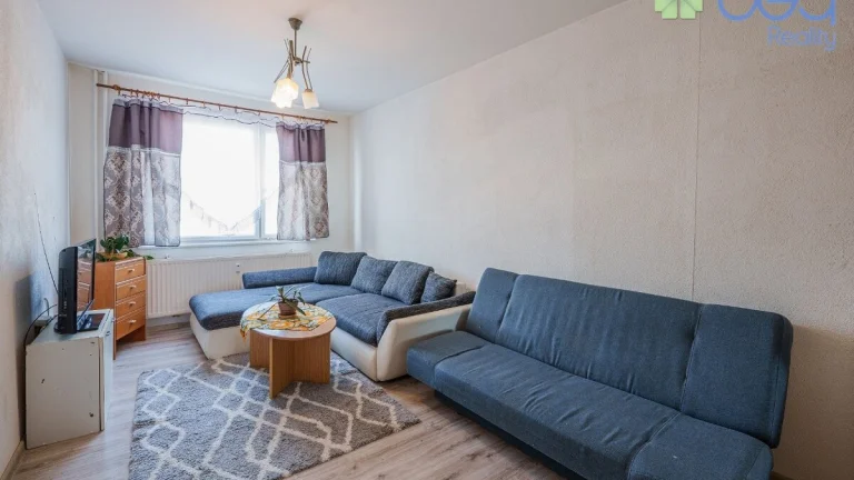NA PREDAJ: 1-izbový byt s lodžiou, Levoča
