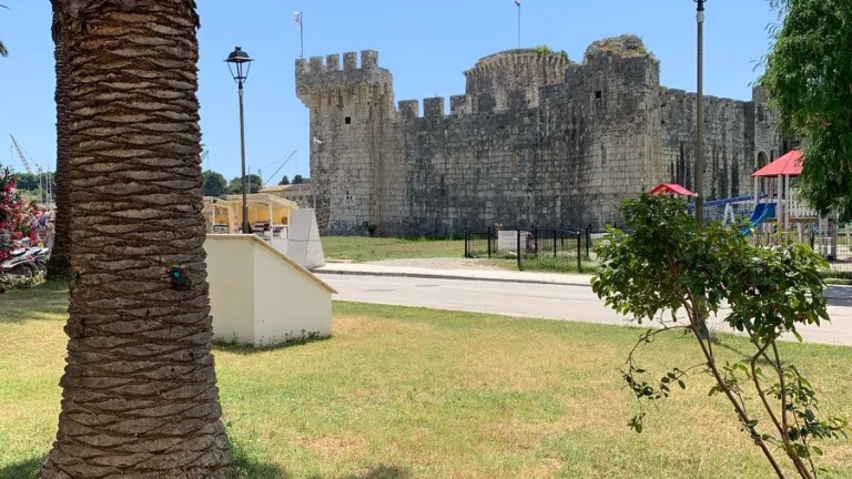 prenajom Trogir Chorvatsko
