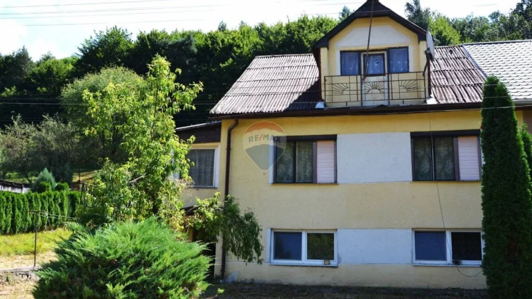 PREDANÝ dom v obci Šiatorská Bukovinka