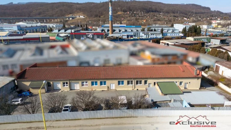 PRIEMYSELNÝ AREÁL, 2446 M2 POZEMOK, VŠETKY IS, UL. JESENNÁ,