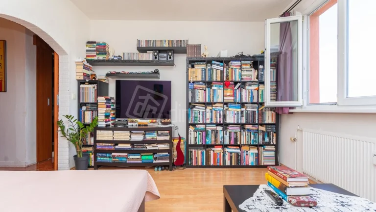 Byt, ktorý má všetko okrem balkóna – a ten možno a…