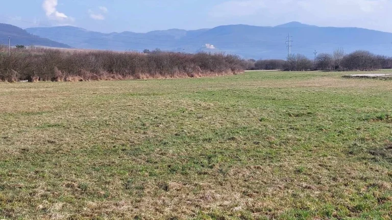 Stavebný pozemok, Jovice
