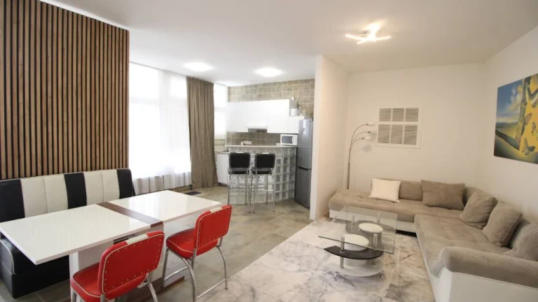 REB.sk prenájom 3 izb. byt (120m2) + terasa v rodinnom dome