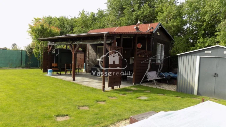 Na predaj chata s bazénom , jacuzzi v lokalite Ozón pri Nov