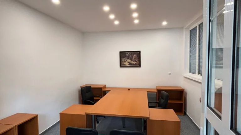 Prenajmem zrekonštruovanú kanceláriu – 42 m²