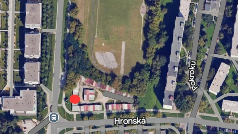 murovaná garáž, Hronská / Borovicový háj / Slobody, KE-Západ