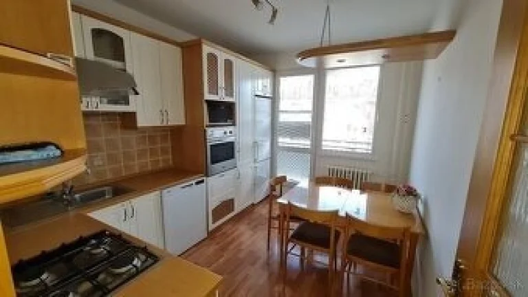 prenájom bytu, 3 izby, Levoča
